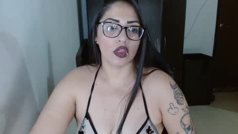 Snapshot of natashasmithe chatting on June 4, 2026, 1:33 am Natasha Smithe online show from June 4, 2026, 1:33 am