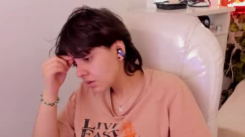 nathalyy_ds online show from June 11, 2026, 5:44 pm