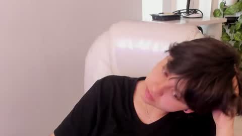 nathalyy_ds online show from June 12, 2026, 5:12 pm