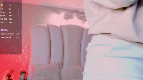 Natalia online show from May 23, 2026, 2:17 am