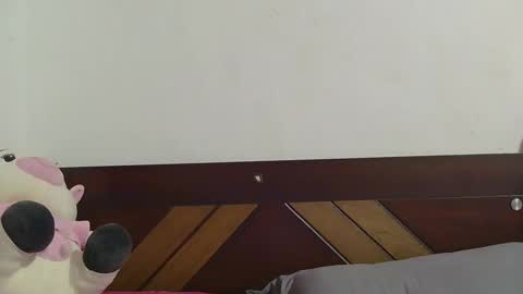 natalia online show from May 9, 2026, 10:53 am