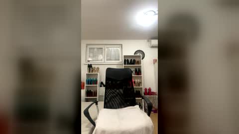 naughtysabine1 online show from July 10, 2026, 10:18 am