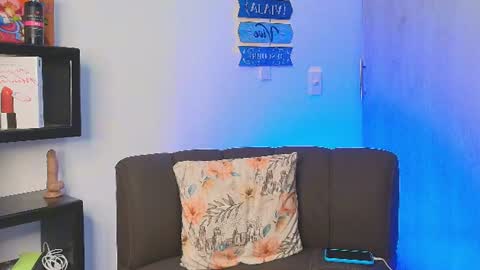 Nicolle online show from July 16, 2026, 12:49 am