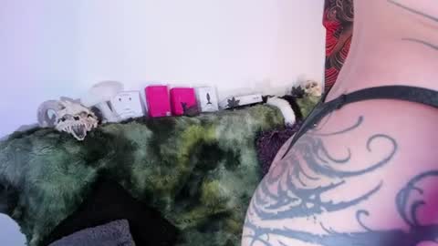 Marie    online show from June 24, 2026, 5:28 am