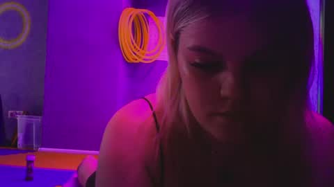 never_enoughh online show from August 5, 2026, 3:26 pm