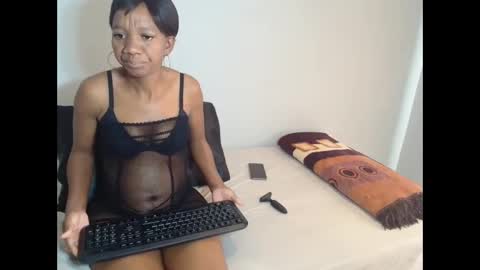 newbootyxx online show from June 10, 2026, 7:07 am