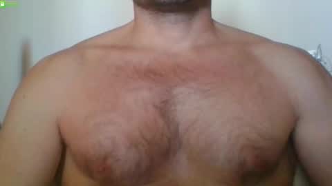 Snapshot of newtyguy90 chatting on February 19, 2026, 2:46 pm newtyguy90 online show from February 19, 2026, 2:46 pm
