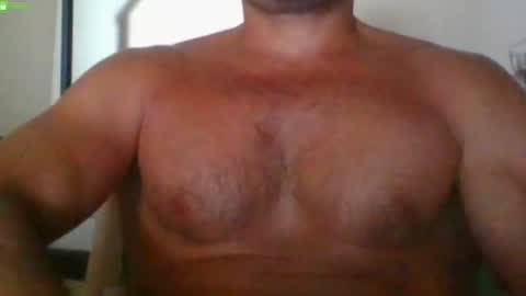 newtyguy90 online show from July 25, 2026, 7:28 am