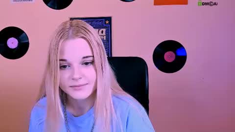 nicole_bright online show from July 7, 2026, 9:02 am