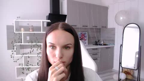 Snapshot of nicolemerz chatting on May 26, 2026, 7:26 am Nicole online show from May 26, 2026, 7:26 am