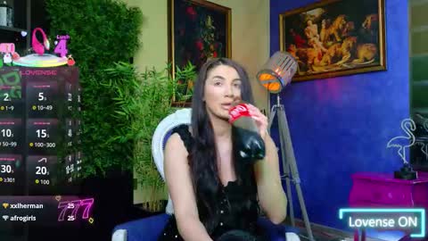 Nicolle online show from March 29, 2026, 3:01 pm