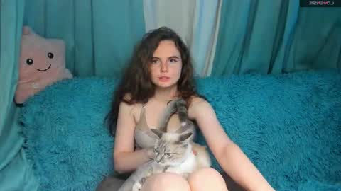 niiik_miiiki online show from July 5, 2026, 12:01 pm