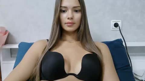 Nika online show from June 3, 2026, 5:51 pm