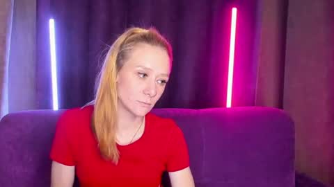 Snapshot of nikablond chatting on July 14, 2026, 10:32 am nikablond online show from July 14, 2026, 10:32 am