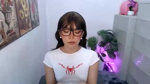 Snapshot of nikitta_morris chatting on May 4, 2026, 7:26 am nikitta_morris online show from May 4, 2026, 7:26 am