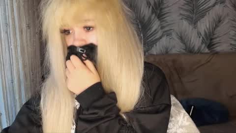 nikoli_naw online show from May 18, 2026, 10:26 pm