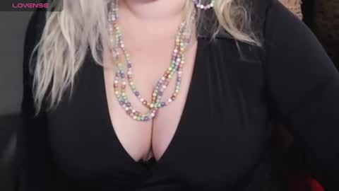 Snapshot of nimphoteasex chatting on June 26, 2026, 7:57 am Blonde Nimpho online show from June 26, 2026, 7:57 am