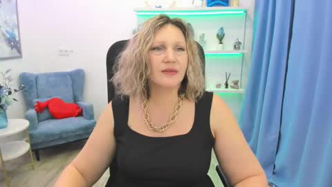 ninastarle online show from April 24, 2026, 12:07 pm