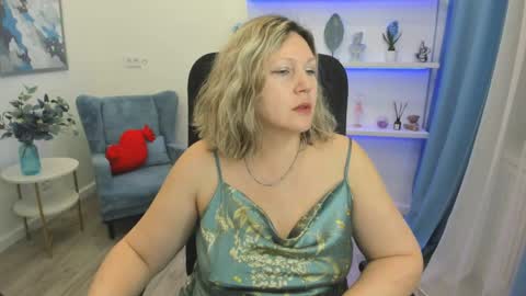 ninastarle online show from May 10, 2026, 4:39 am