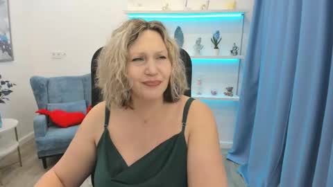 ninastarle online show from May 26, 2026, 11:50 am