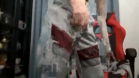 Nippleberry - Liam Smiler online show from January 17, 2025, 9:50 pm