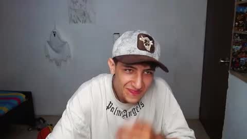 Snapshot of noah_sokolov_ chatting on July 17, 2026, 11:20 pm Kervs online show from July 17, 2026, 11:20 pm