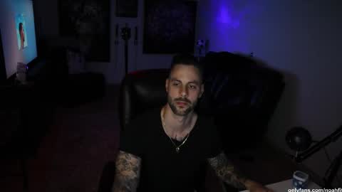 Snapshot of noahfitt chatting on May 12, 2026, 3:47 am Noah Fitt online show from May 12, 2026, 3:47 am