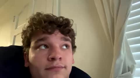 Curly  online show from April 28, 2026, 12:20 am