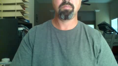 nvrenuff1979 online show from June 29, 2026, 12:27 pm