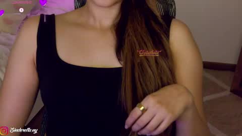 Snapshot of nylaahhh chatting on May 25, 2026, 1:44 am Nylaah online show from May 25, 2026, 1:44 am