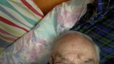 Snapshot of nymouf chatting on May 7, 2026, 1:38 pm nymouf online show from May 7, 2026, 1:38 pm