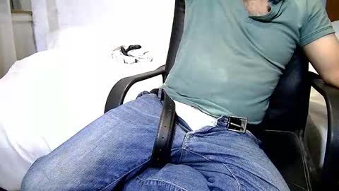 oldjeremy online show from July 23, 2026, 11:13 pm