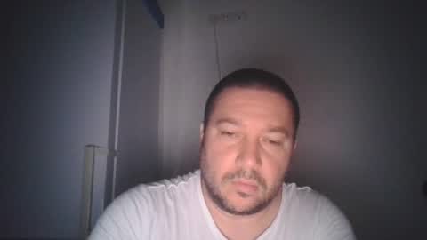 Snapshot of oliver841119 chatting on July 10, 2026, 11:07 pm Oliver84 online show from July 10, 2026, 11:07 pm