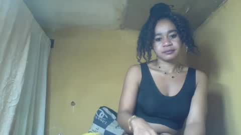olivia9794 online show from June 23, 2026, 5:16 am