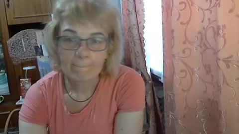 Olivia Mia online show from June 7, 2026, 6:06 am