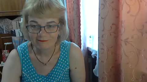 Olivia Mia online show from June 20, 2026, 7:55 am