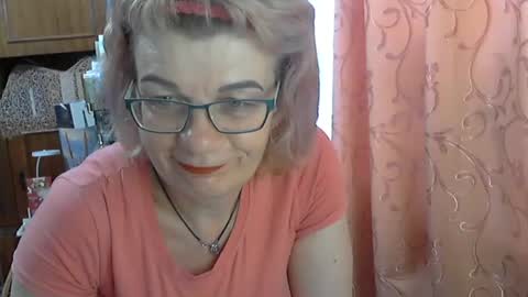 Olivia Mia online show from June 29, 2026, 8:31 am