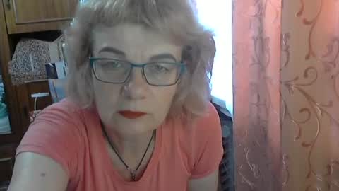 Olivia Mia online show from June 30, 2026, 9:43 am