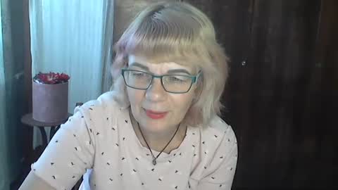 Olivia Mia online show from July 24, 2026, 10:24 am