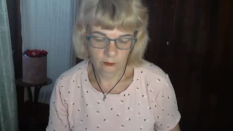 Olivia Mia online show from July 28, 2026, 2:46 pm