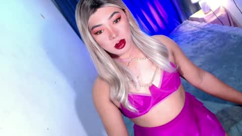 Miss OLIVIA online show from July 2, 2026, 2:11 am