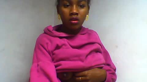 oooorazanasoa online show from June 13, 2026, 11:24 pm