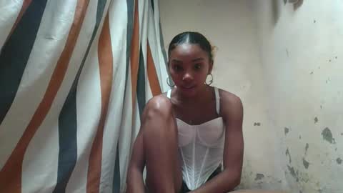 oooosoavizara online show from June 3, 2026, 2:33 pm