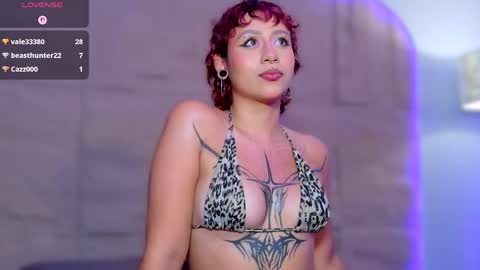 Snapshot of osiriss_ chatting on May 6, 2026, 10:48 pm Osiriss online show from May 6, 2026, 10:48 pm