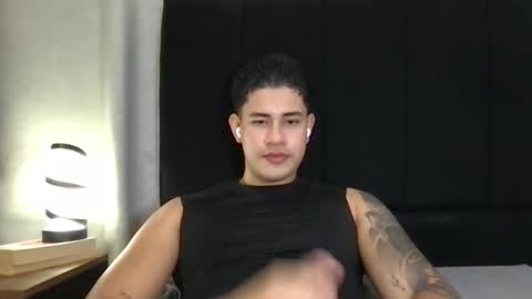 Javi    online show from May 12, 2026, 6:21 am