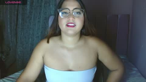 Paola Stone online show from July 11, 2026, 2:36 am