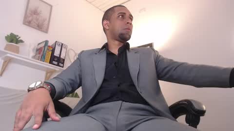 PAOLO online show from June 9, 2026, 12:39 pm