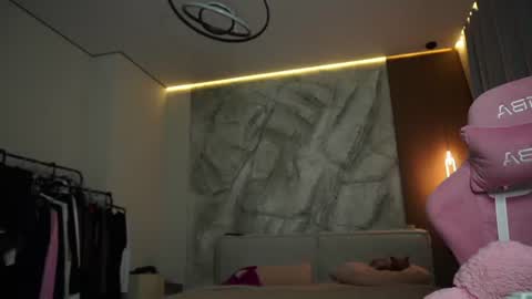 patricia_bloom online show from July 4, 2026, 4:51 am