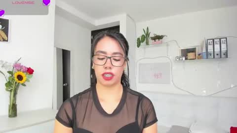 paulina online show from July 17, 2026, 6:57 pm