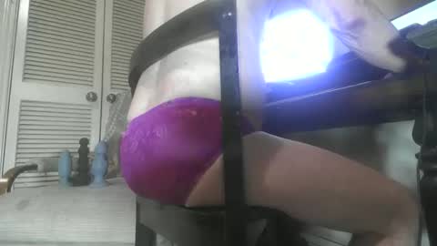 Snapshot of paulvert chatting on May 9, 2026, 2:17 am Paulvert online show from May 9, 2026, 2:17 am